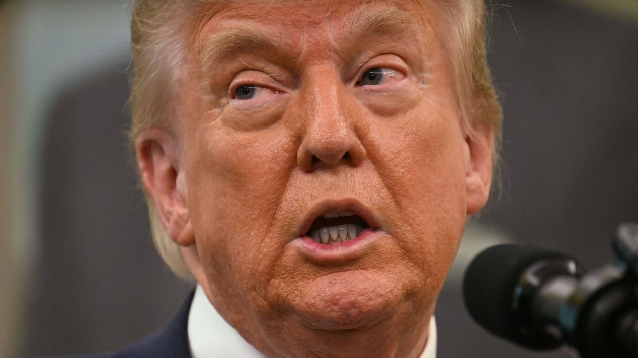 Donald Trump appelle Inde et Pakistan à "arrêter" les hostilités